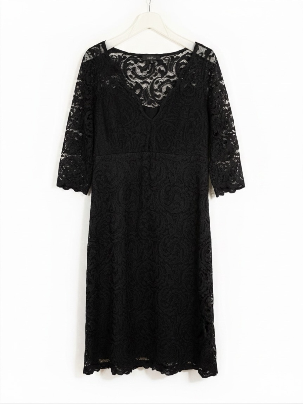 Karen Kane Black Lace V-Neck Long Sleeve Dress